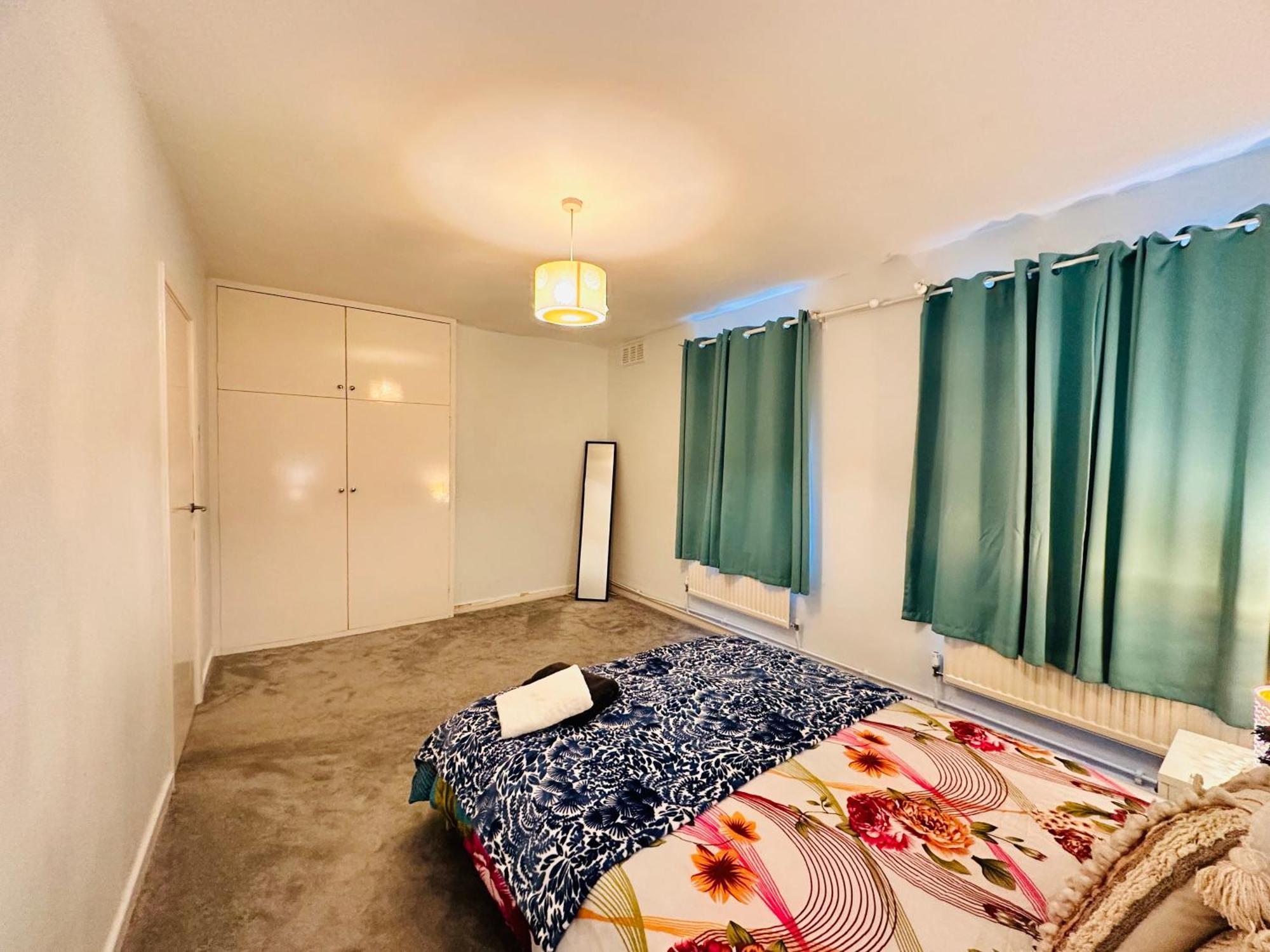 Victoria Family Apartment In Central 런던 외부 사진
